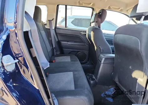 2016 Jeep Compass Sport z USA, uszkodzony, nr VIN 1C4NJCBA4GD611386